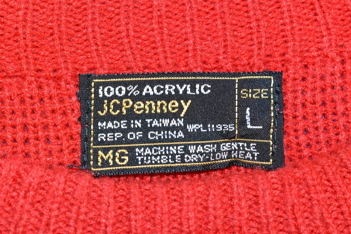 80s JC Penney Red Snowflake Zigzag Sweater Medium
