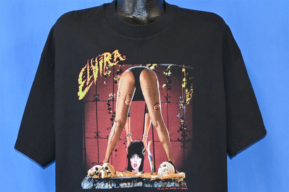 90s Elvira Mistress of the Dark Horror Host t-shirt XXL product image 1
