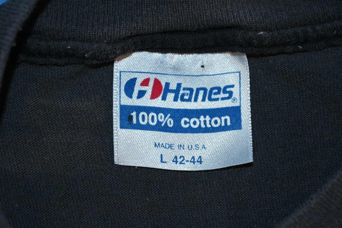 90s Hawaii Island Yacht Club Sunset t-shirt Medium product image 4