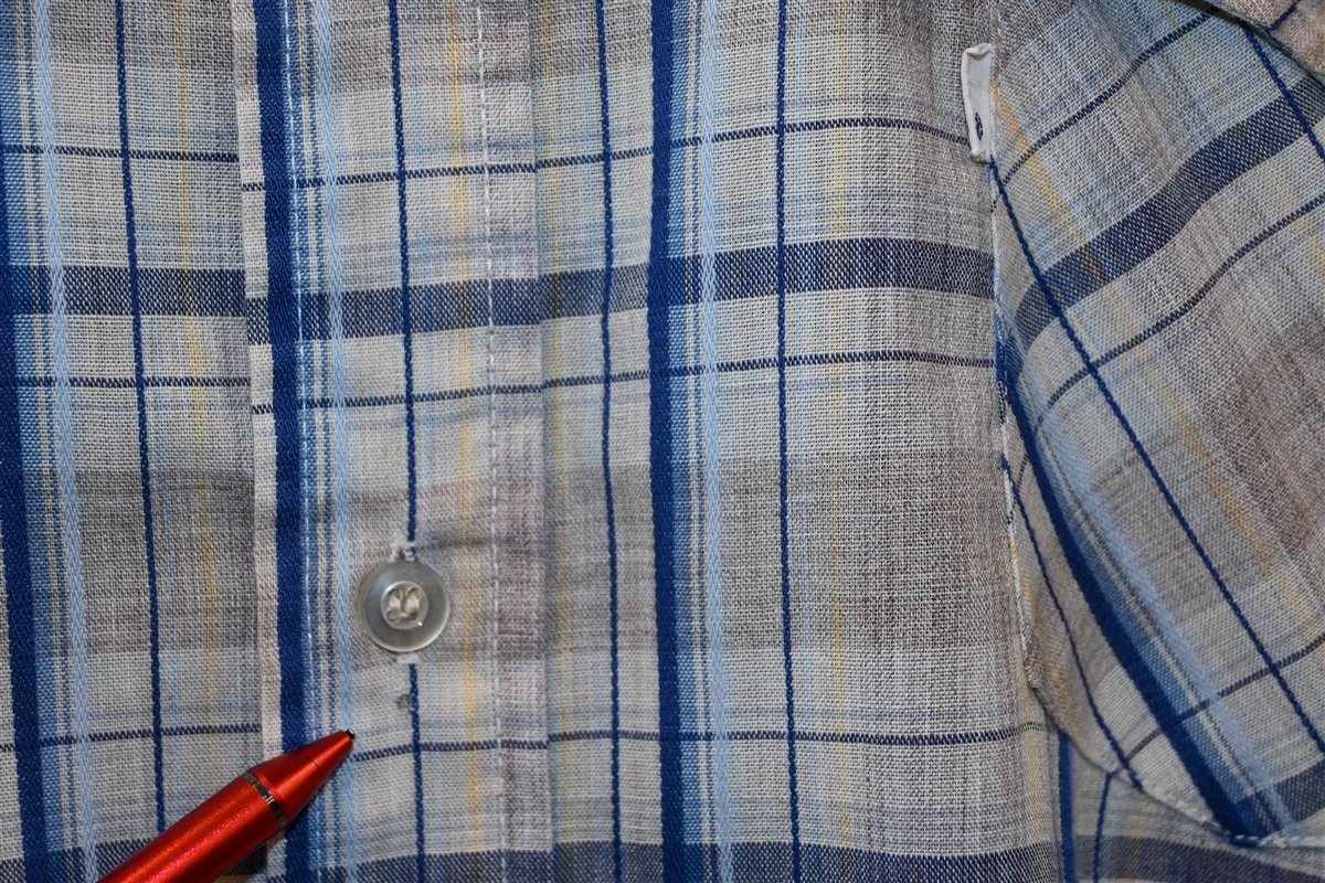 80s Levis Plaid Off White Blue Button Down Shirt Extra Large product image 4