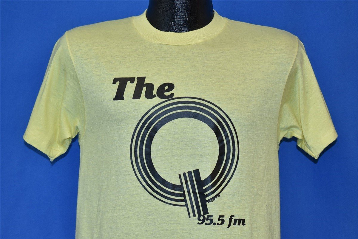 80s The Q 95.5 FM Rock Radio Station t-shirt Medium product image 1